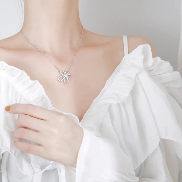 *NEW 925 Sterling Silver Diamond Flower Necklace Z - Picture 5 of 7